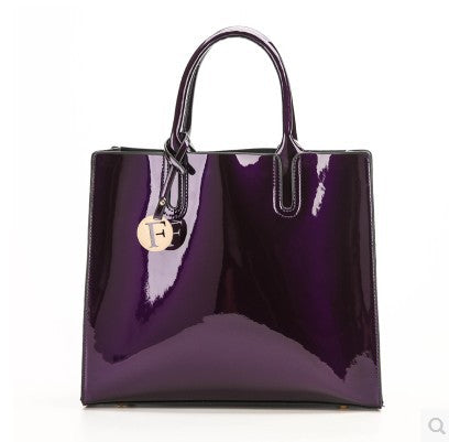 Artificial Patent Leather Glossy handbag Luvéillé