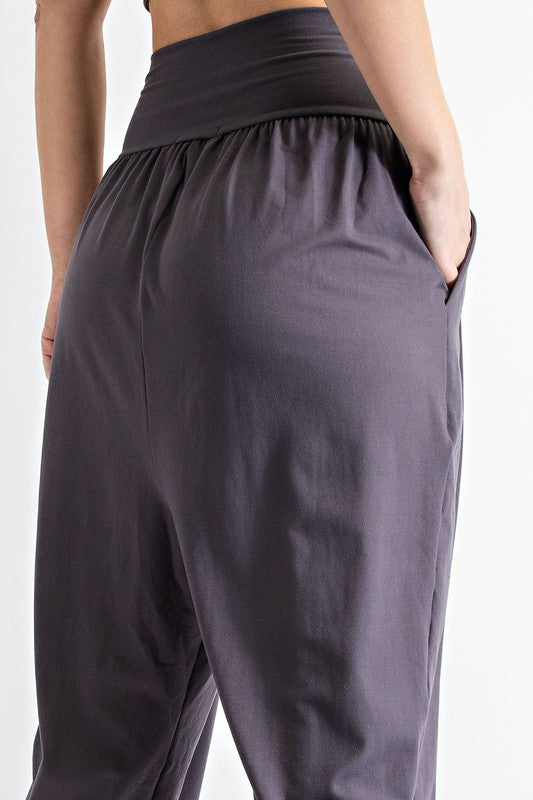 Butter Jogger With Side Pockets Luvéillé