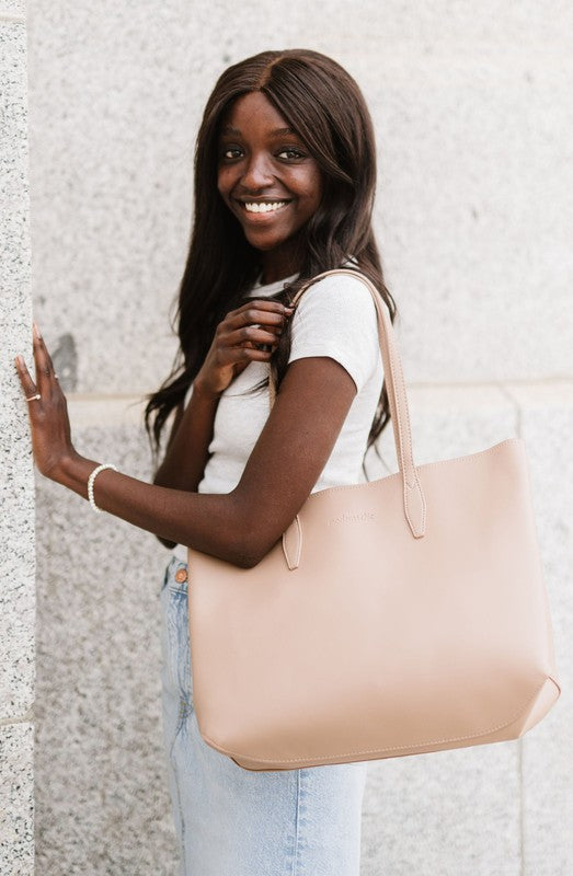 CHARLOTTE TOTE CARRY ALL ON PURSE LAPTOP CASE Luvéillé