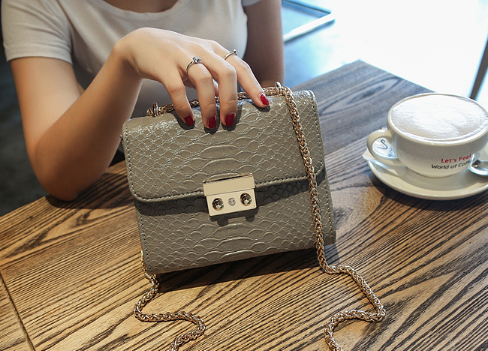 Korean Style Handbag Luvéillé