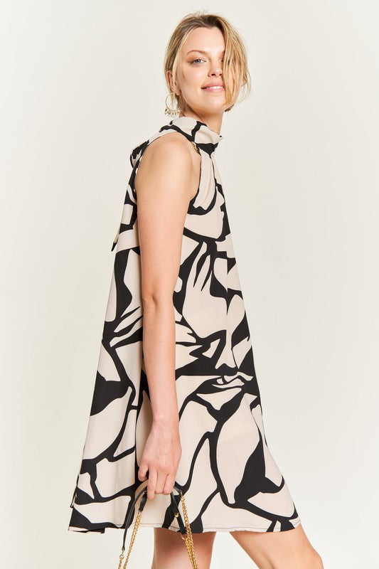 Resort style halter neck short sundress Luvéillé