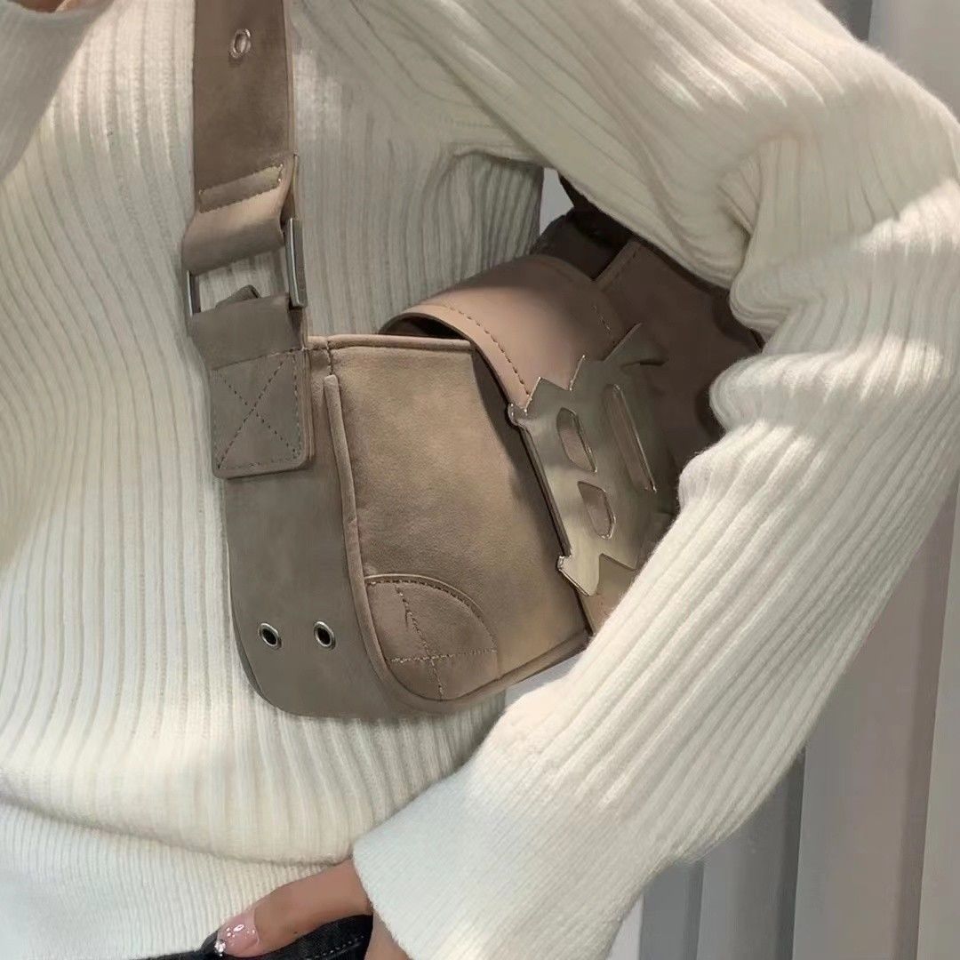 Retro Versatile Frosted Leather One Shoulder Carrying Bag Luvéillé