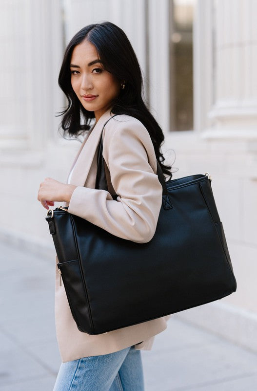 SIGNATURE TOTE CARRY ALL ON LAPTOP BAG Luvéillé