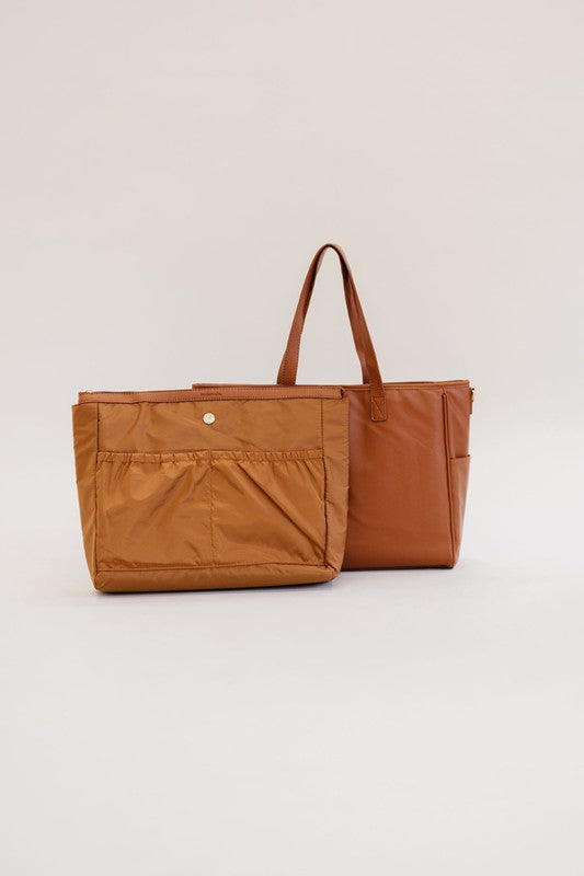 SIGNATURE TOTE CARRY ALL ON LAPTOP BAG Luvéillé