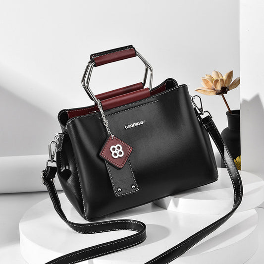 Shoulder handbag Luvéillé