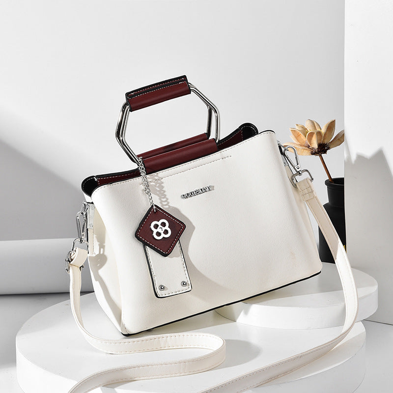 Shoulder handbag Luvéillé