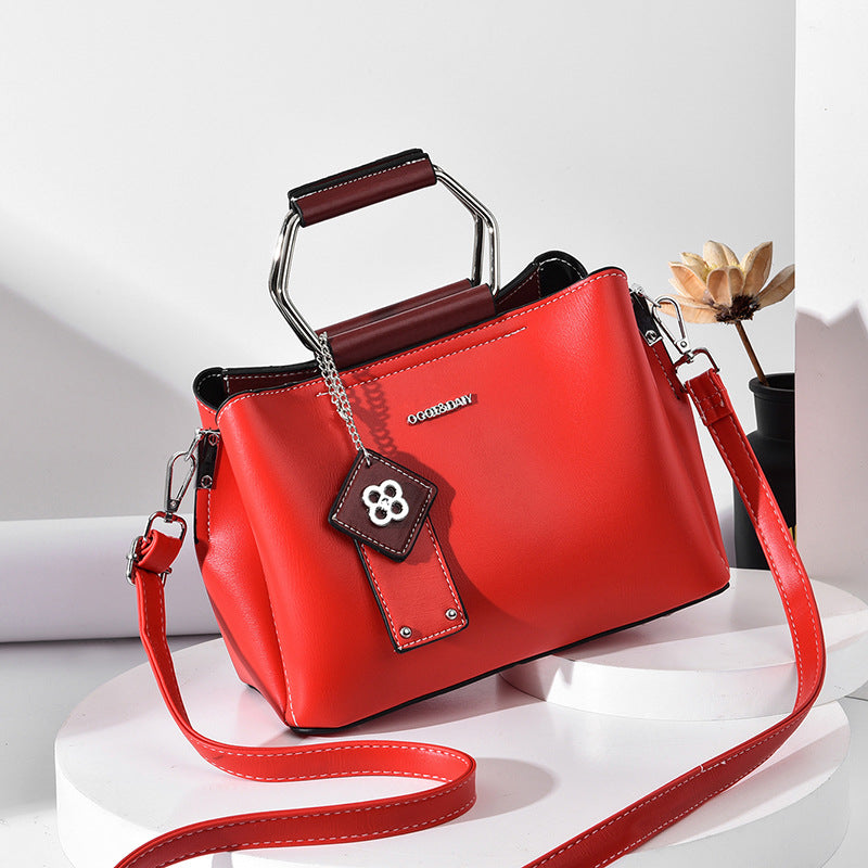 Shoulder handbag Luvéillé