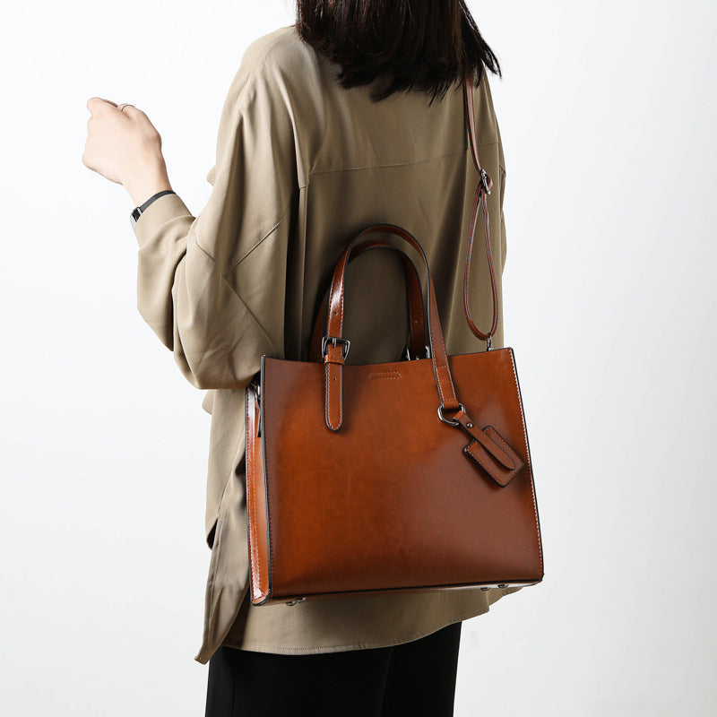 Solid Color Ladies Handbag Luvéillé