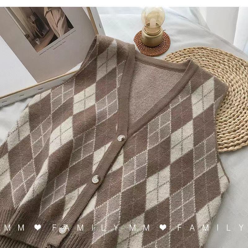 Diamond Plaid Sweater Vest