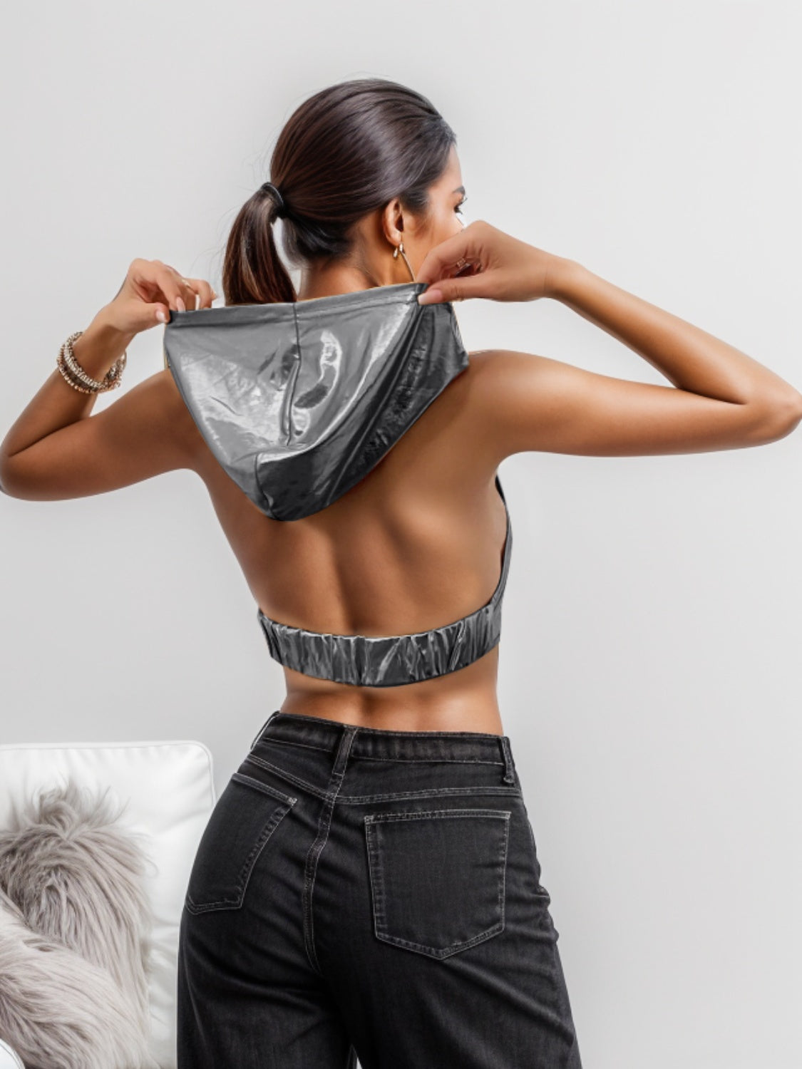 Backless Hooded Cropped Tank Luvéillé