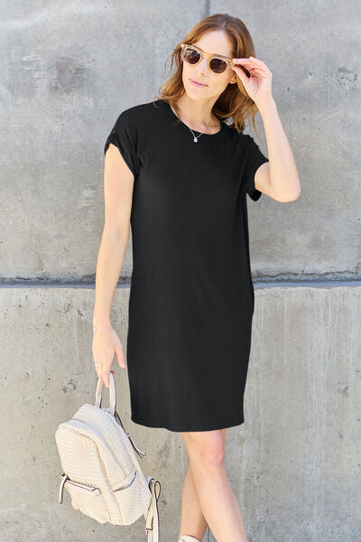 Basic Bae Full Size Round Neck Short Sleeve Dress with Pockets Luvéillé