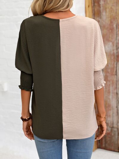 Contrast V-Neck Lantern Sleeve Blouse Luvéillé