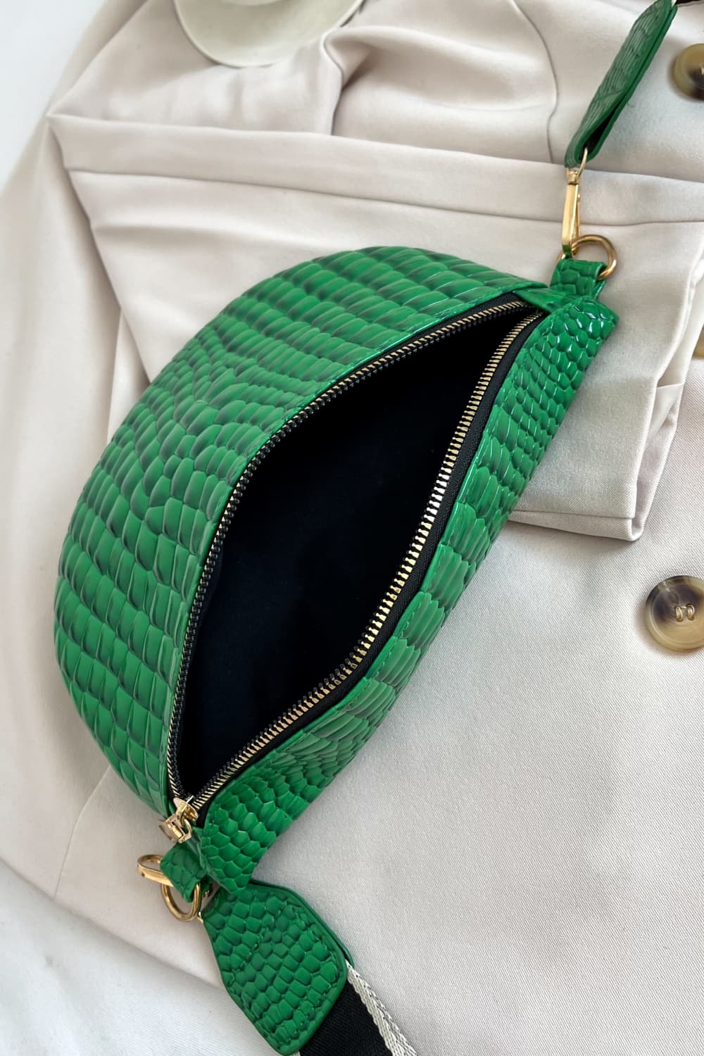 PU Leather Sling Bag with Small Purse Luvéillé