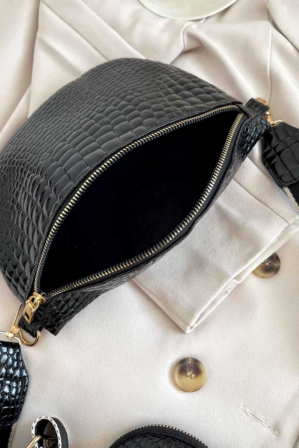 PU Leather Sling Bag with Small Purse Luvéillé