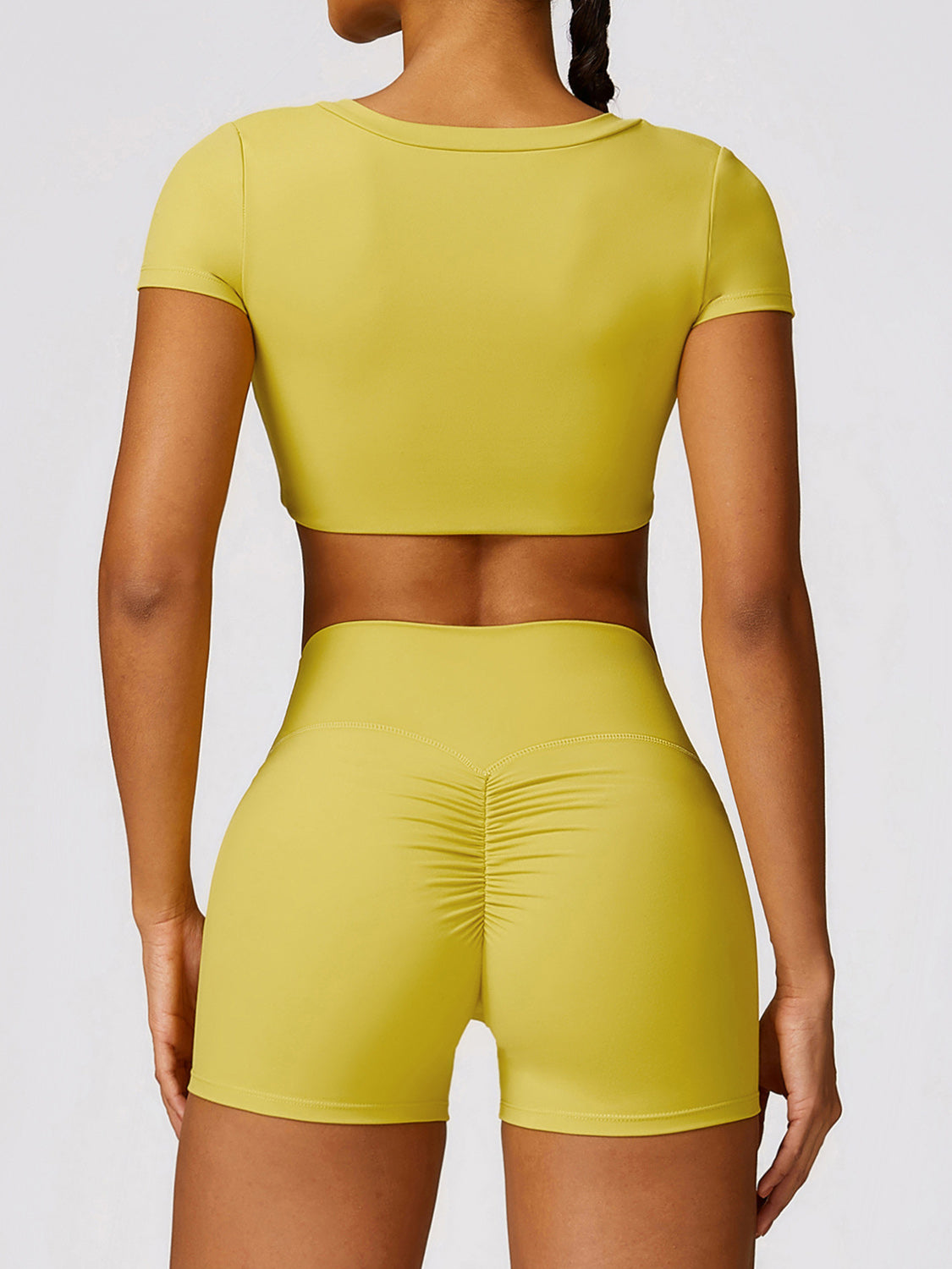 Scoop Neck Short Sleeve Cropped Active T-Shirt Luvéillé