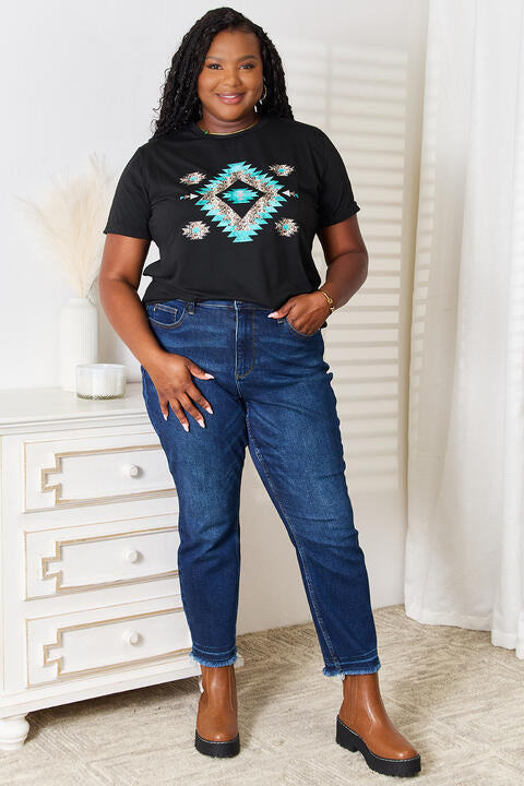 Simply Love Graphic Short Sleeve T-Shirt Luvéillé