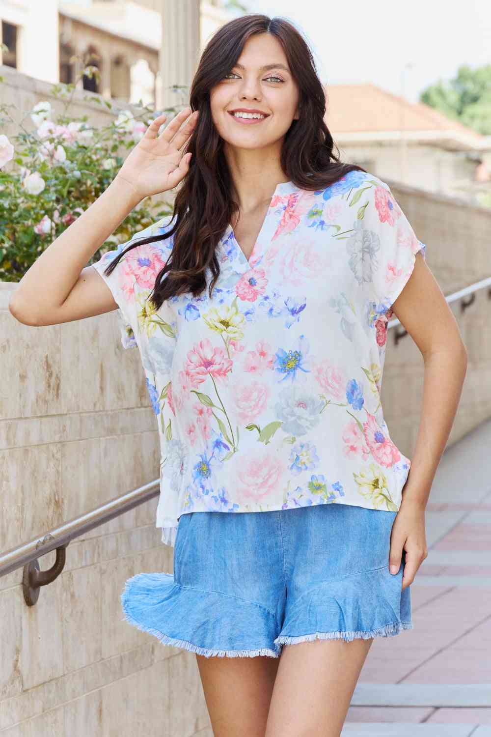 White Birch One And Only Full Size Short Sleeve Floral Print Top Luvéillé