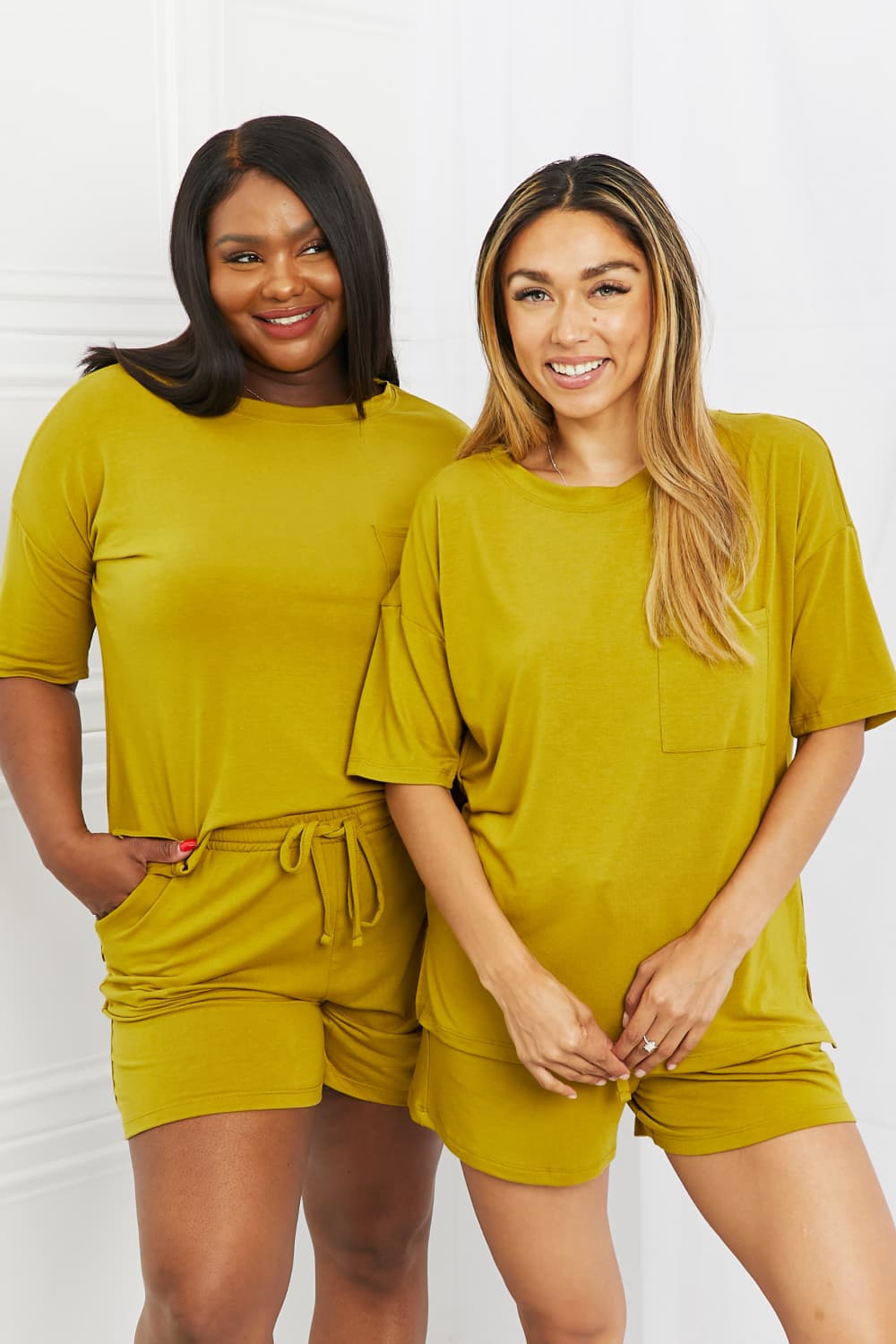 Zenana In The Moment Full Size Lounge Set in Olive Mustard Luvéillé