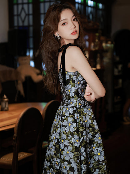 Hanging Strap Small Evening Dress Girl Luvéillé