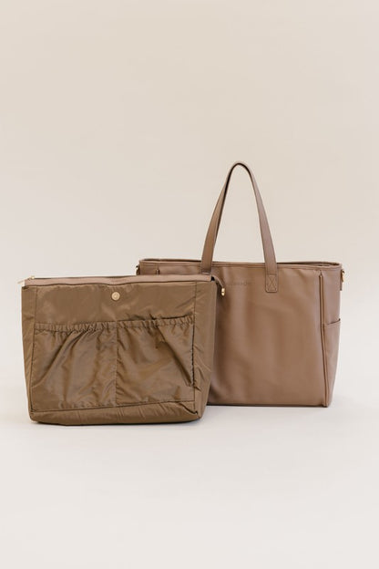 SIGNATURE TOTE CARRY ALL ON LAPTOP BAG Luvéillé