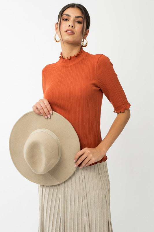 Short Sleeve Mock Neck Merrow Edge Top Luvéillé