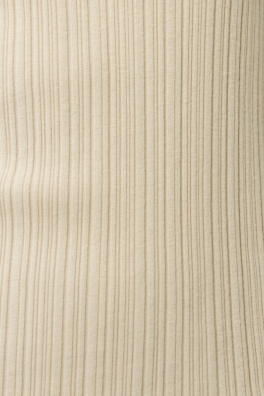 Short Sleeve Mock Neck Merrow Edge Top Luvéillé