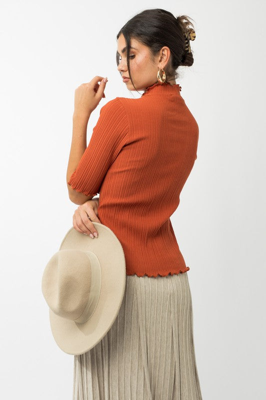 Short Sleeve Mock Neck Merrow Edge Top Luvéillé
