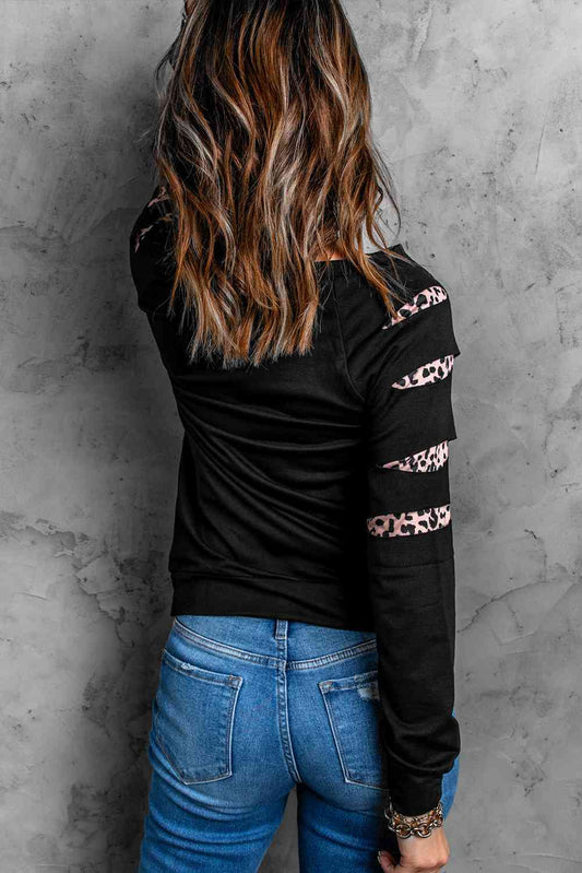 Ghost Graphic Round Neck Sweatshirt Luvéillé