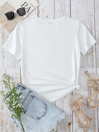 Heart Round Neck Short Sleeve T-Shirt Luvéillé