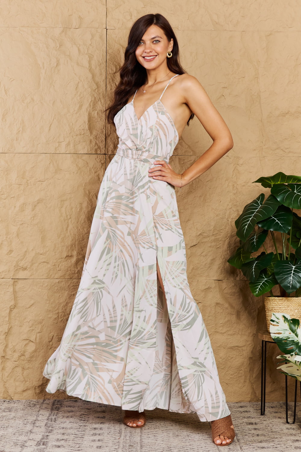 OneTheLand Watch Me Grow Open Cross Back Maxi Dress Luvéillé