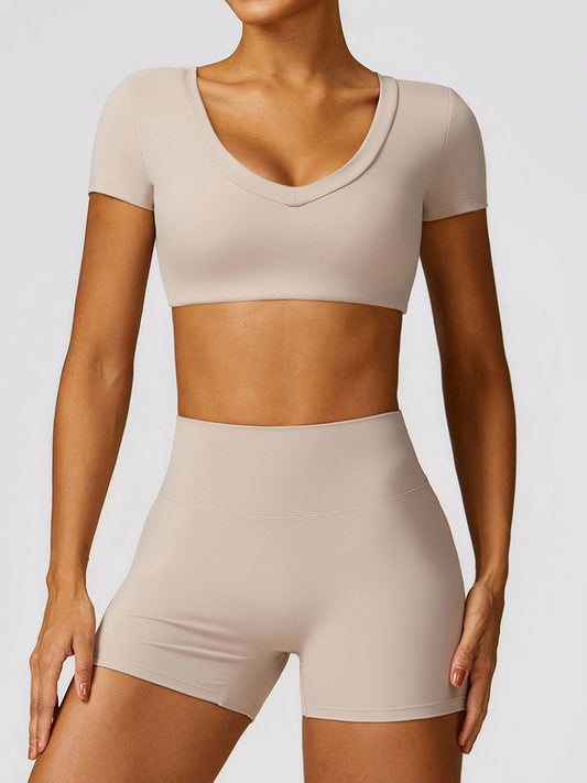 Scoop Neck Short Sleeve Cropped Active T-Shirt Luvéillé
