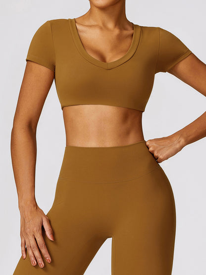 Scoop Neck Short Sleeve Cropped Active T-Shirt Luvéillé
