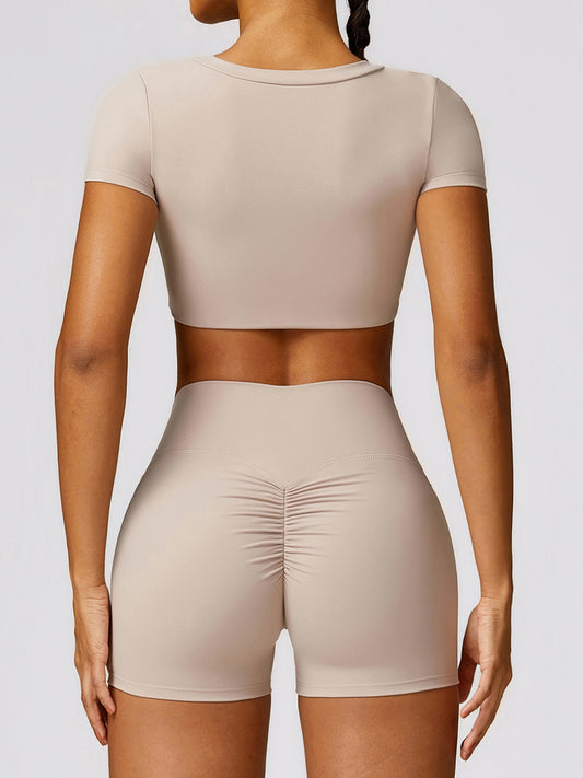 Scoop Neck Short Sleeve Cropped Active T-Shirt Luvéillé