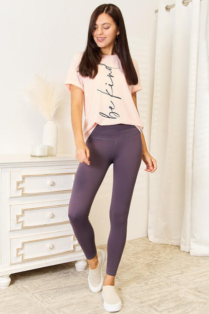 Simply Love BE KIND Graphic Round Neck T-Shirt Luvéillé