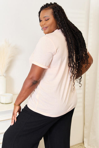 Simply Love BE KIND Graphic Round Neck T-Shirt Luvéillé