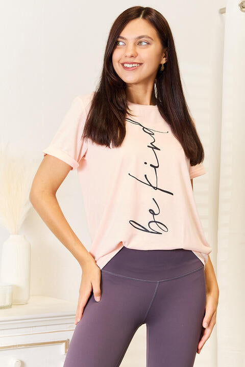 Simply Love BE KIND Graphic Round Neck T-Shirt Luvéillé