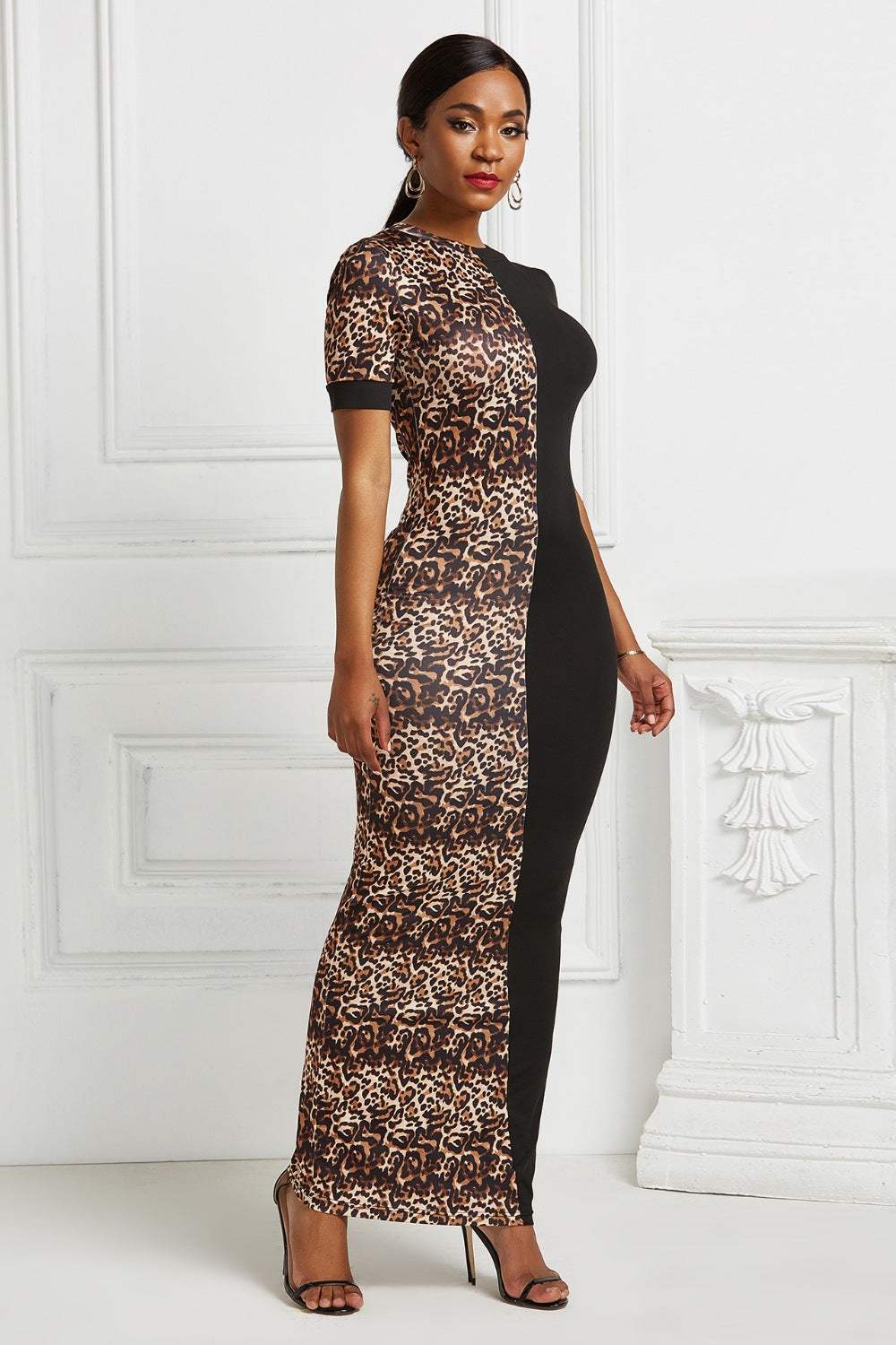 Two-Tone Round Neck Short Sleeve Maxi Dress Luvéillé