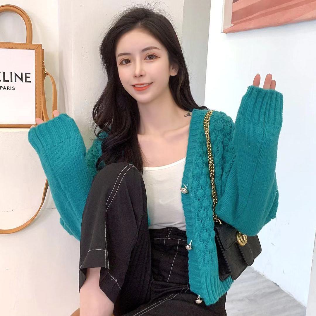 V-neck Loose Lazy Style Solid Color Sweater Luvéillé