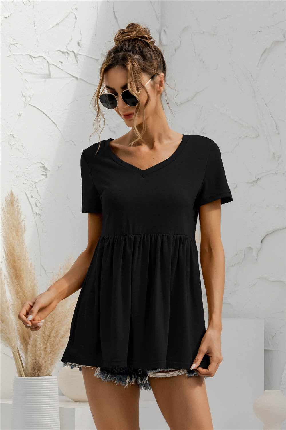 Women's Fashion V-neck Short Sleeve Top Luvéillé