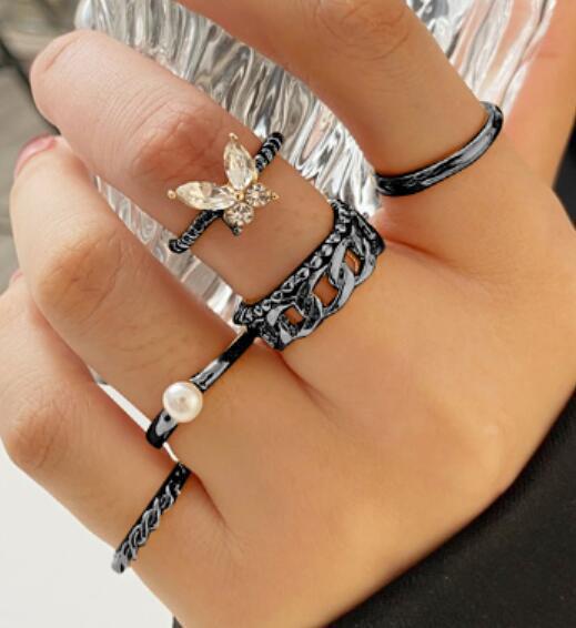 Minority Inlaid Diamond Butterfly Ring Set 5 Pieces